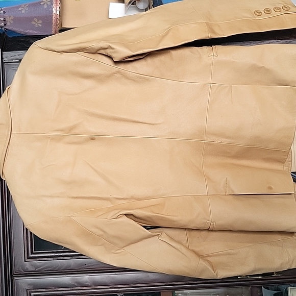 Ladies M leather jacket - Picture 6 of 6